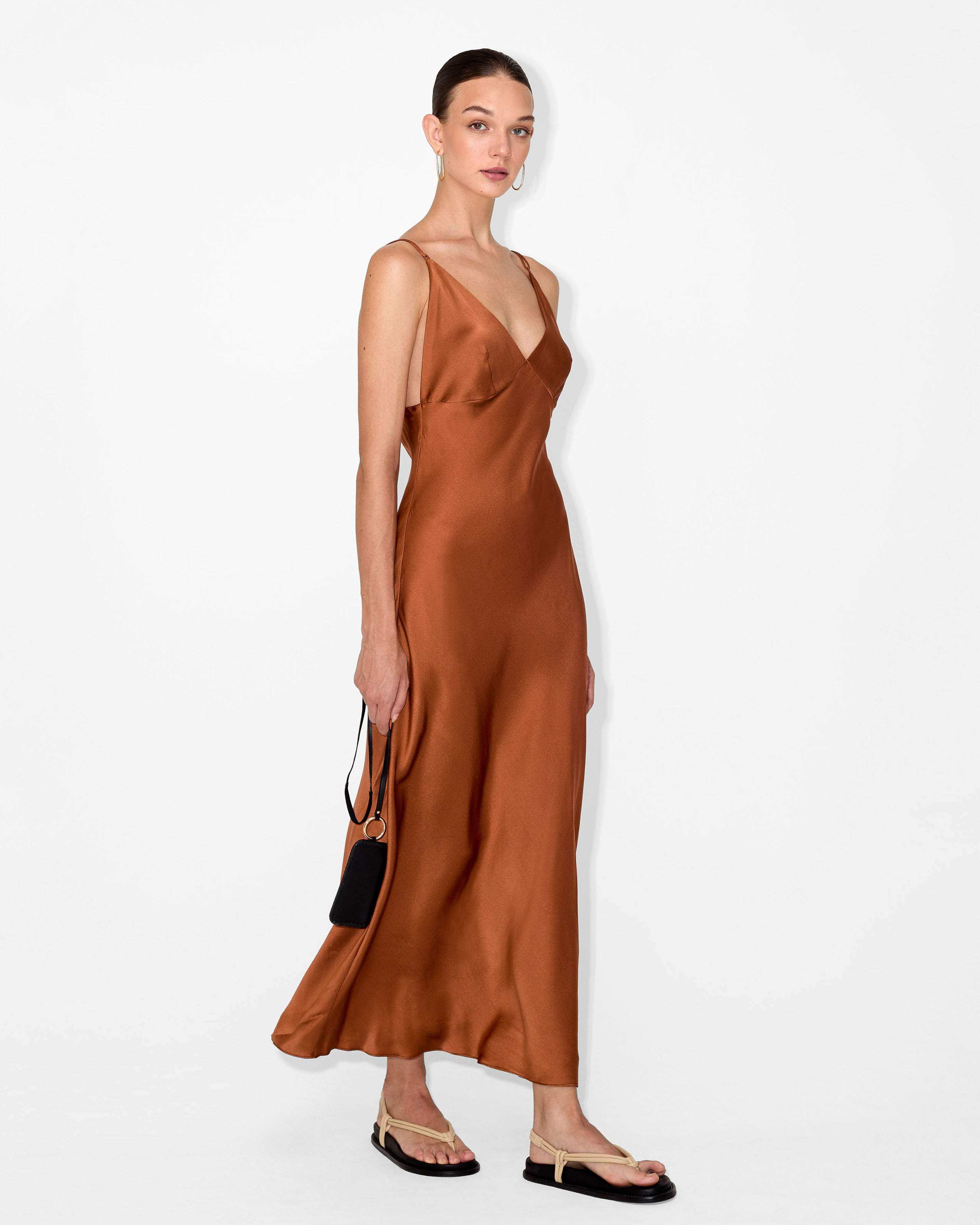 NOIR DRESS - Image 3